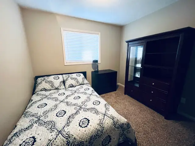 Room in shared adult home - Clean & Quiet