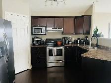 Room in shared adult home - Clean & Quiet - Photo 6