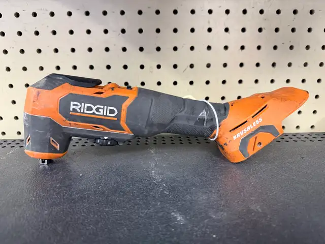 Ridgid R86240 18V Brushless Oscillating Multi-Tool