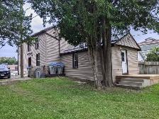 Duplex FOR SALE - Endless Uses! - Photo 2