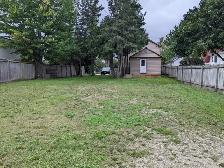 Duplex FOR SALE - Endless Uses! - Photo 11