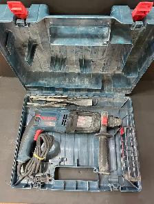 BOSCH BULLDOG HAMMER DRILL W/CASE