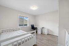 Furnished 5 Bedroom 4 Bathroom Single House in UBCO - Photo 15
