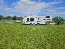 29ft Glendale Golden Falcon travel trailer camper - Photo 2