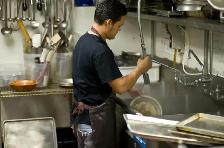 Bar/ Restaurant Helpers - Upto $2500   Food allowance