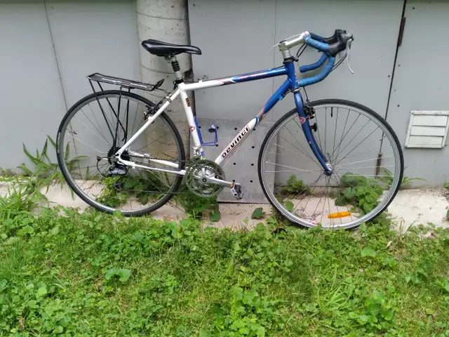 Vélo Devinci destination 21v aluminium léger