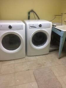 800 Immd  Martingrove/ Eglinton  416-624-5844 - Photo 6