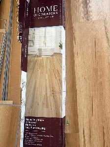 Waterproof Maple Vinyl Flooring - Photo 2