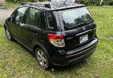 Suzuki SX4 version GLS 2011 4x4, auto.,5 portes,  tres bon état. - Photo 2
