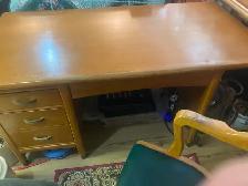 Quality wood desk old bell telephone equipment with chair - Photo 2