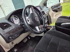 VMI Handicap Van - Dodge Grand Caravan - Low Kilometer - Photo 5
