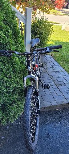 Brodie Stroker,Full Suspension Mountain Bike (Canadian) - Photo 6