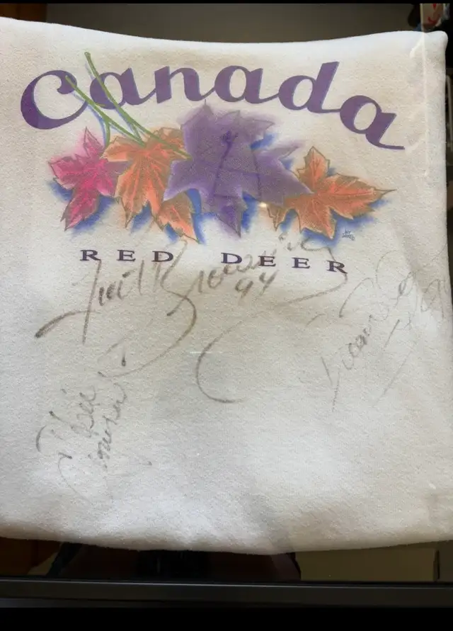 autographed sweatshirt 1994 figure skaters