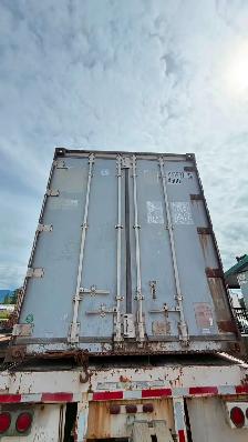 40’ Non-Insulated Old Shipping Container - Photo 3