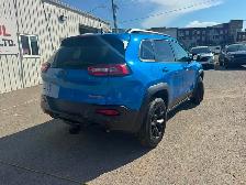 2018 Jeep Cherokee Trailhawk - Photo 3