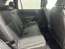 Volkswagen Tiguan Comfortline R-Line Black Edition 4MOTION 2023 - Photo 17