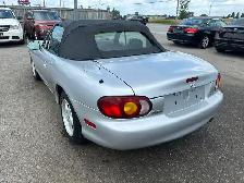 1999 Mazda Miata MX-5 Base - Photo 3