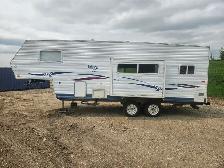 2003 Tahoe Wildlite 22 Ft T/A Fifth Wheel 22RK - Photo 5