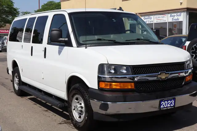 2023 Chevrolet Express LT 12 Passenger