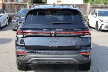 2025 Volkswagen Taos Comfortline Black Edition 4MOTION - Photo 2