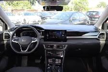 2025 Volkswagen Taos Comfortline Black Edition 4MOTION - Photo 15