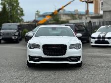 2022 CHRYSLER 300 - Photo 2