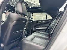 2022 CHRYSLER 300 - Photo 10