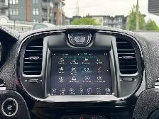 2022 CHRYSLER 300 - Photo 16