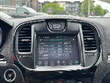 2022 CHRYSLER 300 - Photo 19
