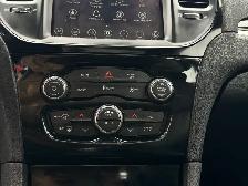 2022 CHRYSLER 300 - Photo 20