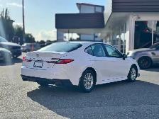 2025 TOYOTA CAMRY - Photo 6