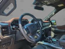 2022 Ford F-150 Lariat 4WD SuperCrew 5.5' Box - Photo 8