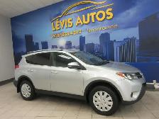 TOYOTA RAV4 2015 LE AWD SIEGES CHAUFFANT CAMERA RECUL BLUETOOTH - Photo 2