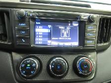 TOYOTA RAV4 2015 LE AWD SIEGES CHAUFFANT CAMERA RECUL BLUETOOTH - Photo 12