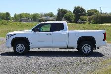 2025 Toyota Tundra SR5 4x4 (V6 3.4L Turbo) - Photo 3