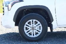 2025 Toyota Tundra SR5 4x4 (V6 3.4L Turbo) - Photo 16