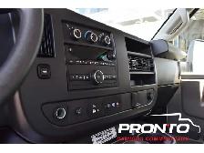 2025 Chevrolet Express Commercial Cutaway 3500  Cube 14 pieds - Photo 17