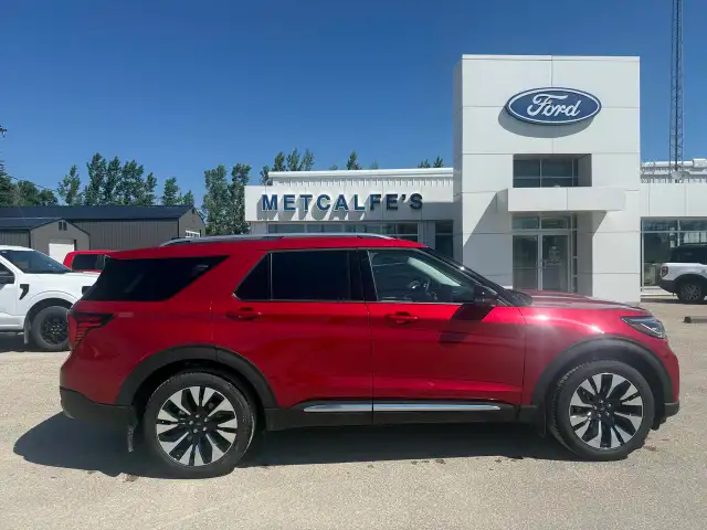 2026 Ford Explorer Platinum 4WD