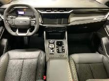 2026 Jeep Cherokee Overland - Photo 12