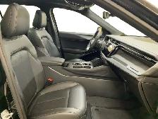 2026 Jeep Cherokee Overland - Photo 17