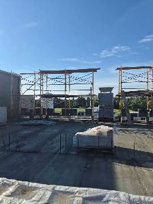 BRICKLAYERS & LABORERS WANTED