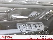 2026 Ram 1500 LIMITED 5.7L HEMI / Crew Cab / Heads-Up Display - Photo 11