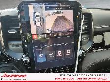 2026 Ram 1500 LIMITED 5.7L HEMI / Crew Cab / Heads-Up Display - Photo 19