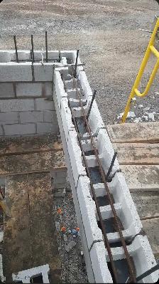 BRICKLAYERS & LABOURERS WANTED - Photo 5