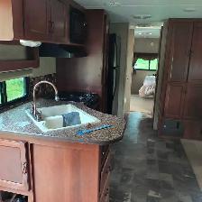 2013 Avenger travel trailer - Photo 9