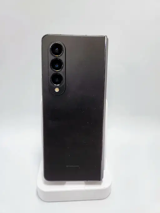 Samsung Galaxy ZFOLD4 256gb 3 Months Waranty