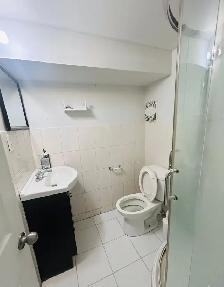 For Rent -  Basement Unit at Ellesmere and Pharmacy. - Photo 2