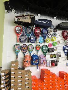 Tennis Retail store - Photo 4