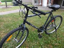 VÉLO FAIT AU CANADA PAR LEADER, 26 POUCES. COMME NEUF. - Photo 8
