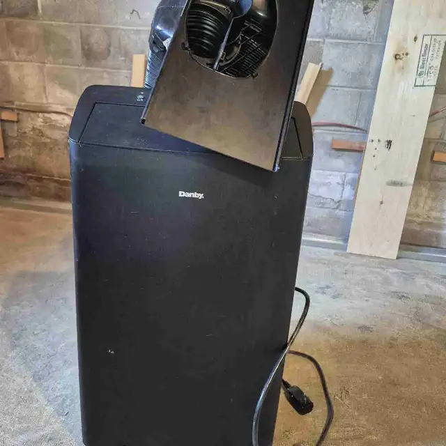 Danby portable AC 12,000 btu
